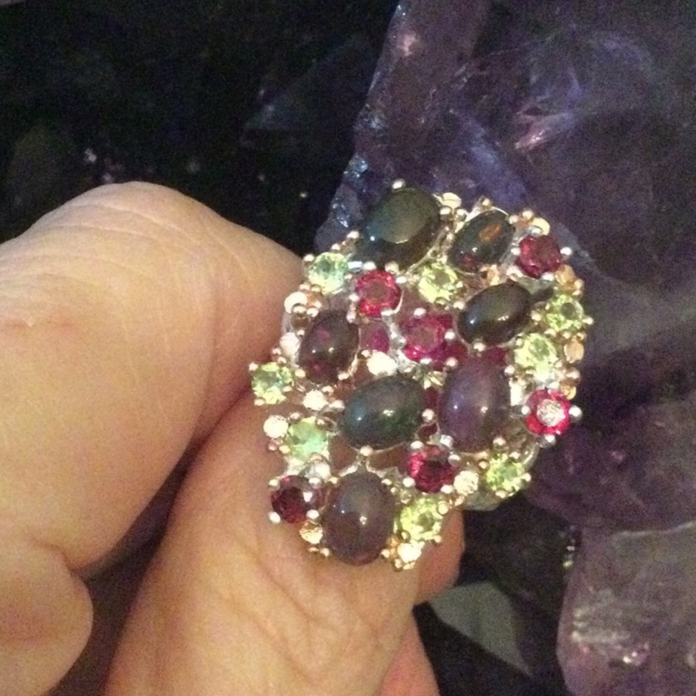 Spectacular Genuine Black Opals, Garnets & Peridot Ring - Picture 9 of 10